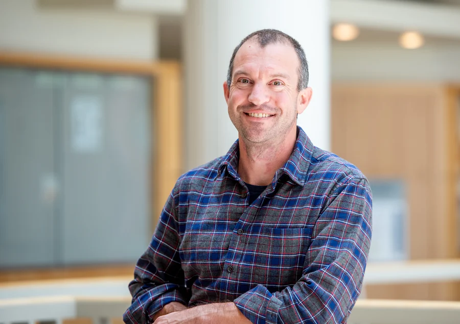 Portrait of Zev Gartner